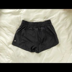 Lululemon Tracker shorts 4” size 10